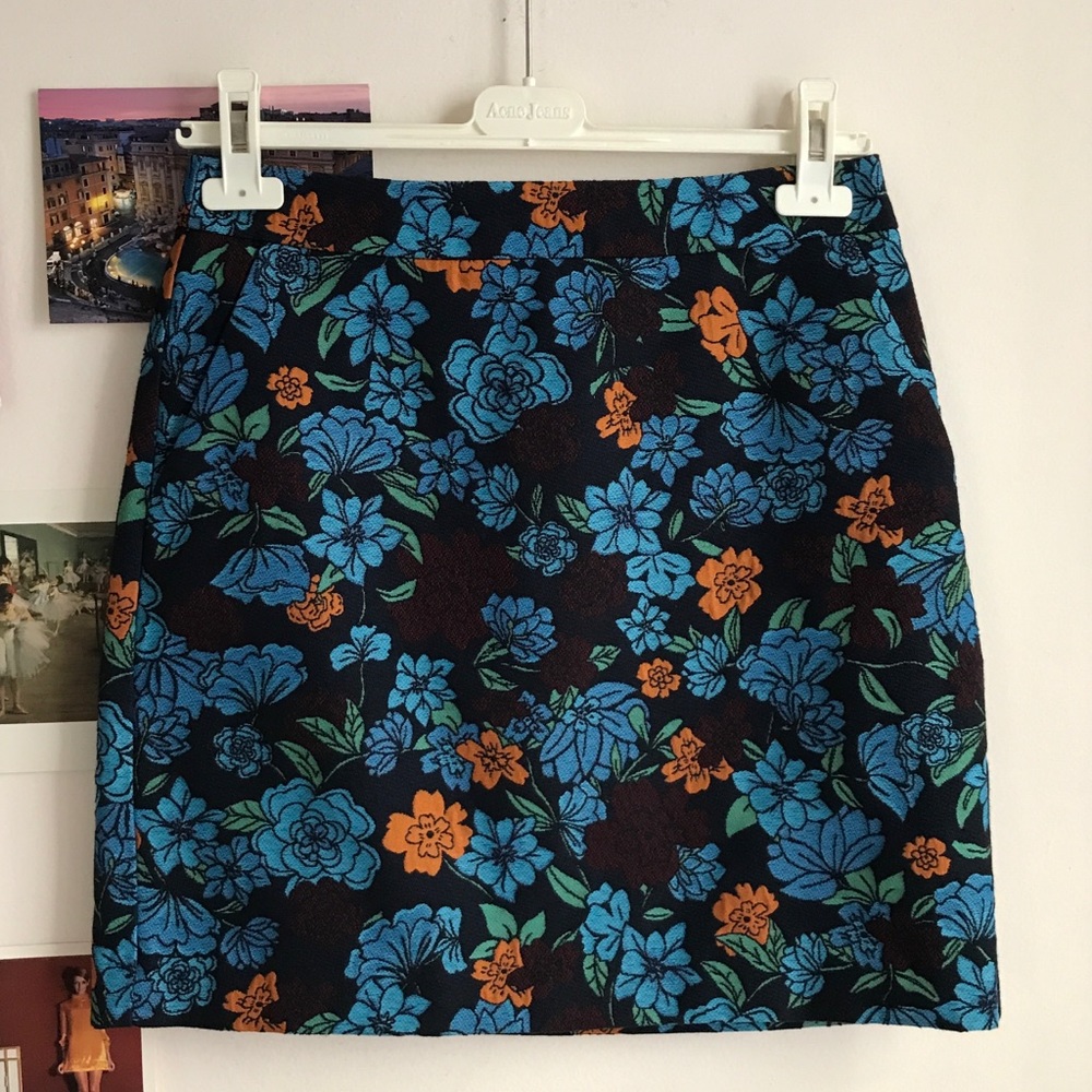 LOFT blue brocade floral mini skirt